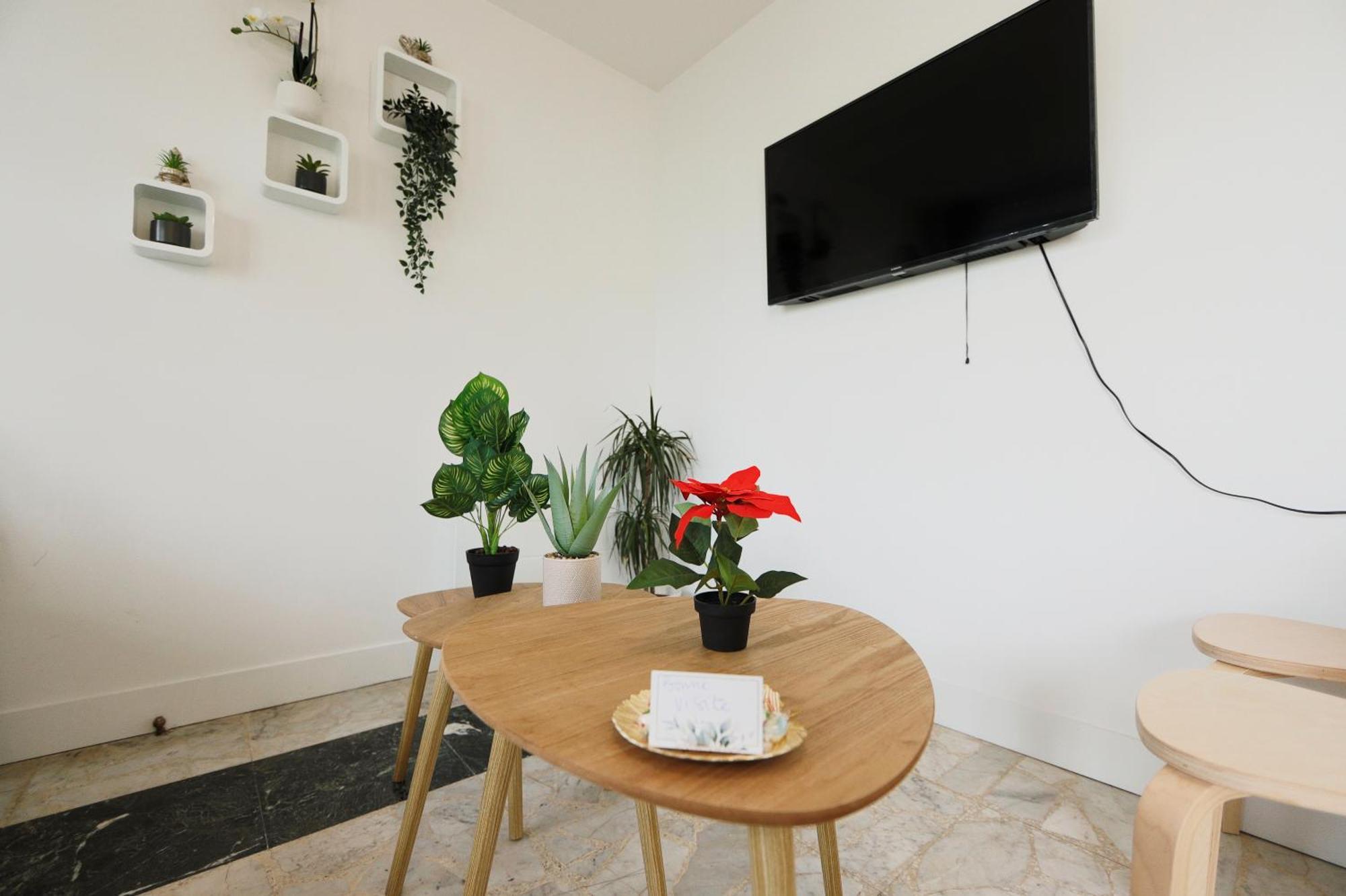 Joli T2, Terrasse Et Jardin, Ideal Pour Familles, A 15 Min De L'Aeroport Roissy Cdg Tremblay-en-France Exterior foto